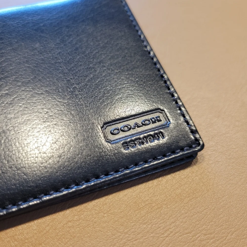 Vintage Coach Pass Case Leather Bifold Commuter Pass Leather Black Like New